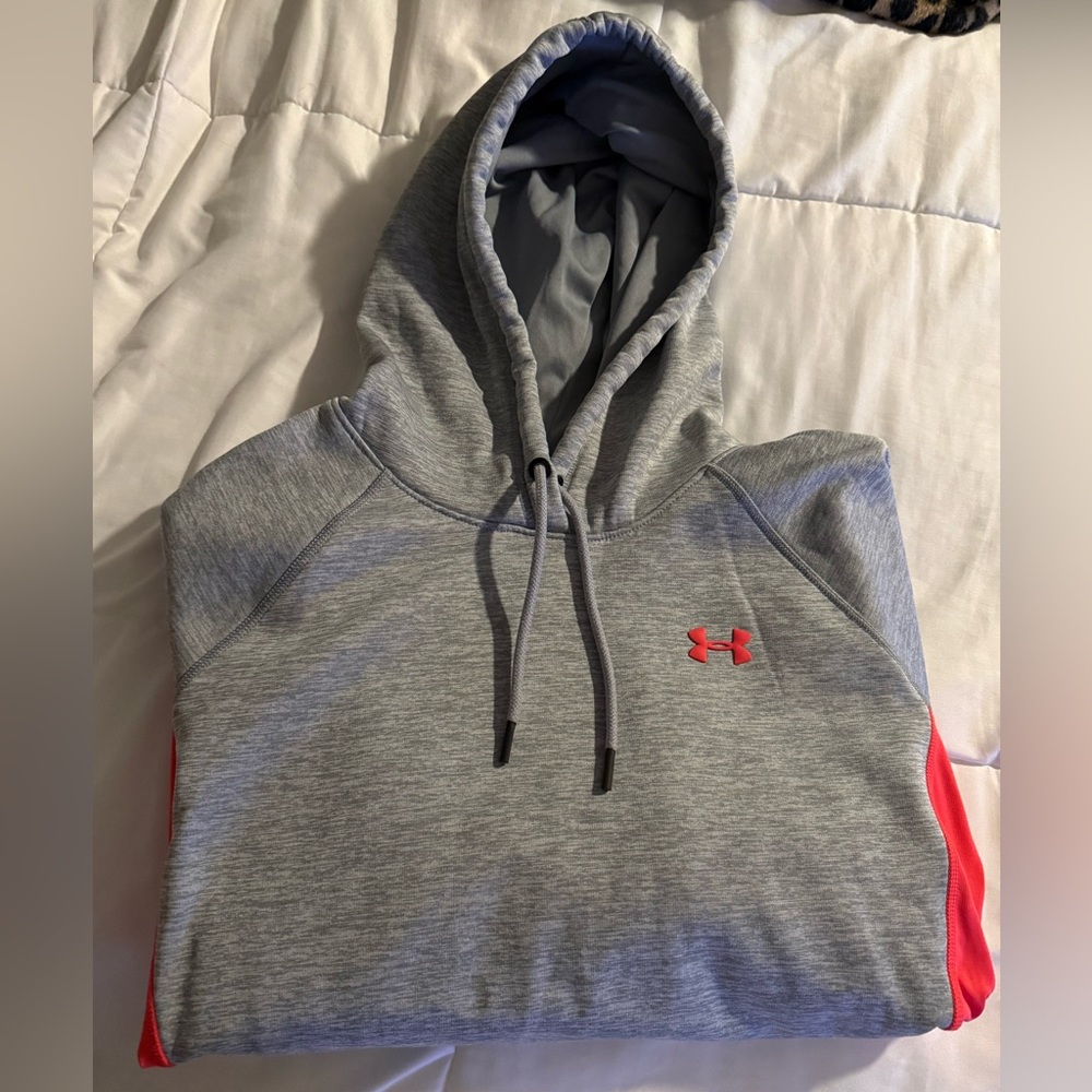 Under Armour sweatshirt Large